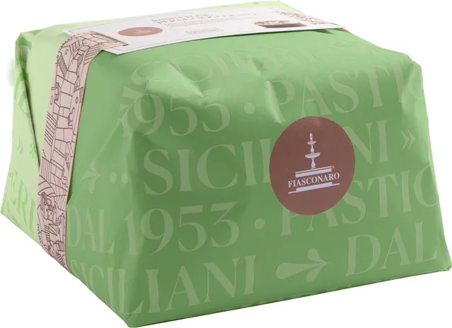 Panettone Pera cioccolato 3 4 — Fiasconaro
